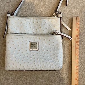 DOONEY & BOURKE CROSSBODY PURSE WHITE OSTRICH